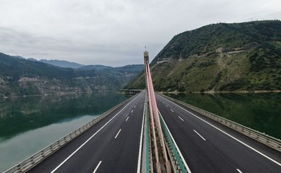 Expressway Guanyinyan Bridge Approach Bridge, Yaxi, Sichuan, 2020
